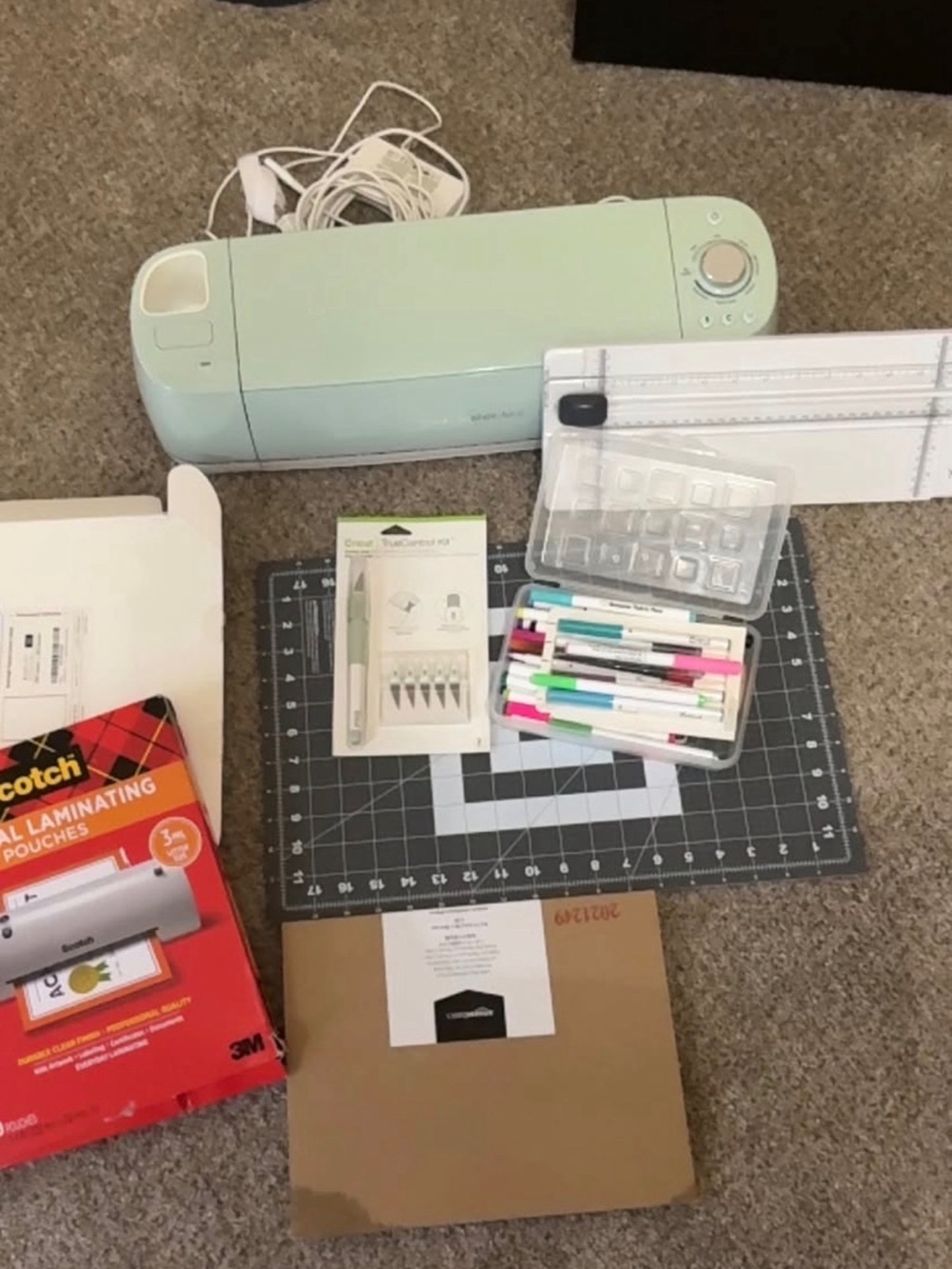 Cricut with accessories